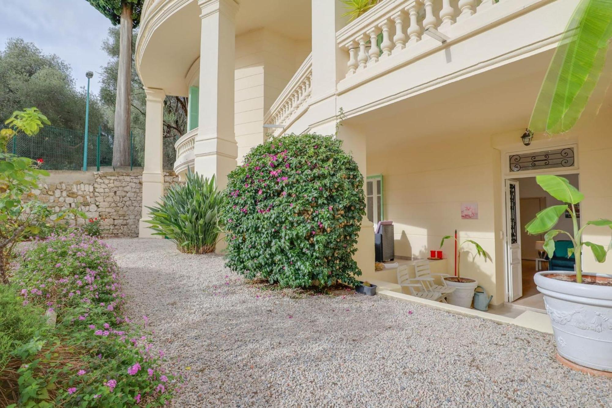 "Le Garavan Palace" Idyllique, Proche Gare Et Plage Menton Eksteriør bilde
