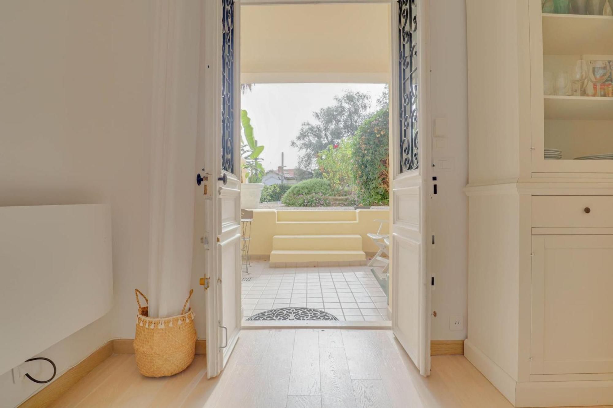 "Le Garavan Palace" Idyllique, Proche Gare Et Plage Menton Eksteriør bilde