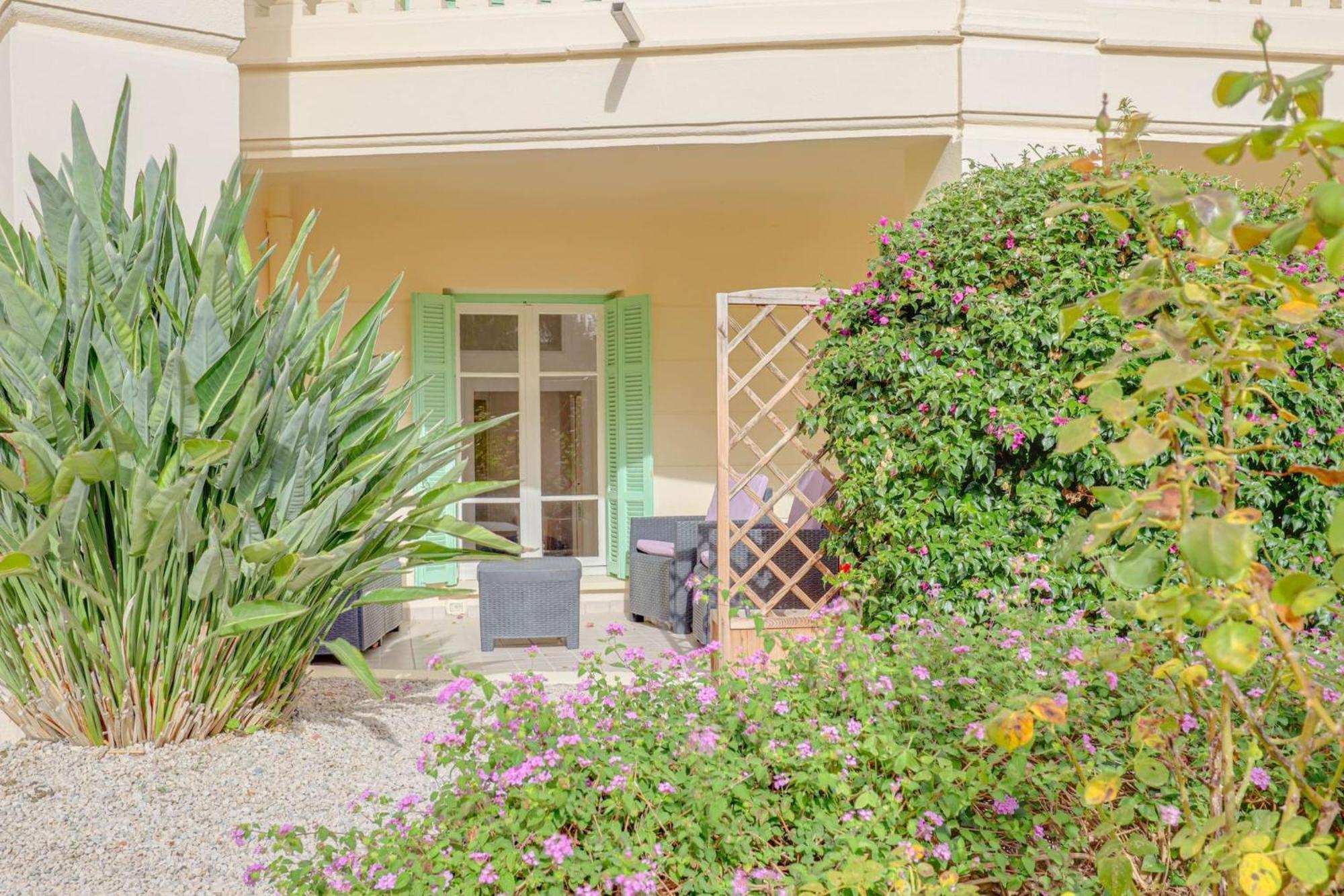 "Le Garavan Palace" Idyllique, Proche Gare Et Plage Menton Eksteriør bilde