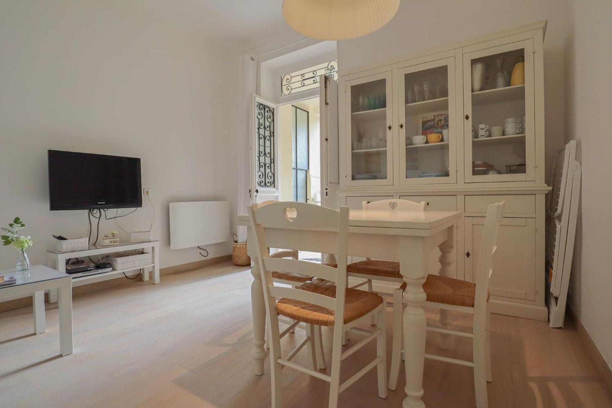 "Le Garavan Palace" Idyllique, Proche Gare Et Plage Menton Eksteriør bilde